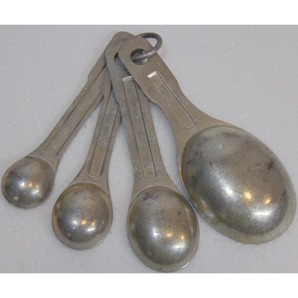 6 Piece Baking Measuring Set Aluminum Stainless Foley Cups Graduated 4 Spoon VTG - Picture 4 of 9